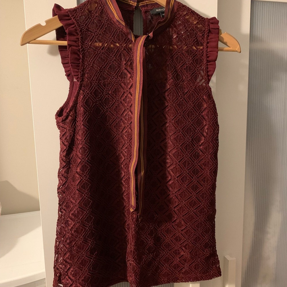 RW & CO. top size small